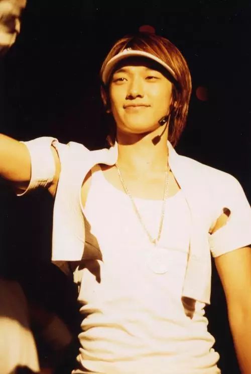 天才美女金泰熙:漂亮还是学霸,37岁下嫁巨星,结婚6年恩爱如初