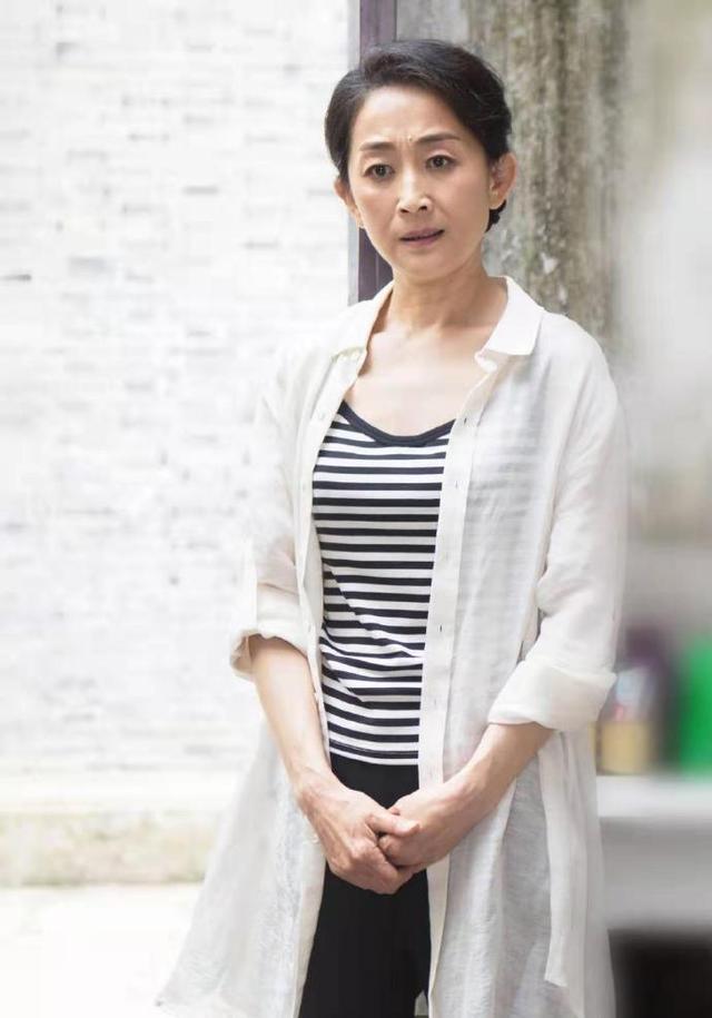 不靠颜值的10位实力派女演员，看看都有谁？