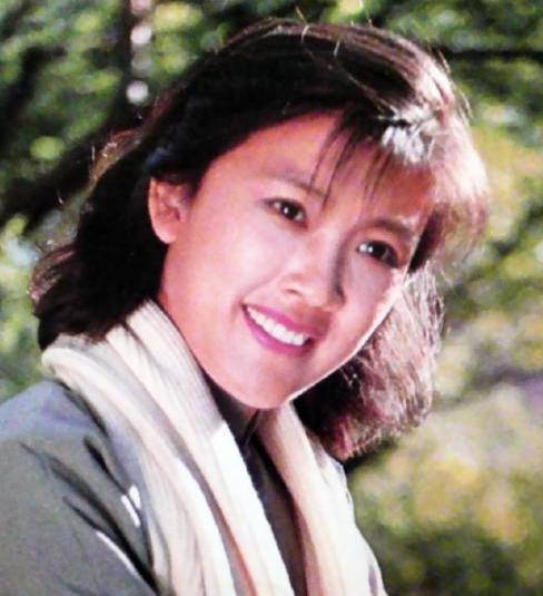 这么多年以来她的演技早已经是公认的,在1992年的《风雨丽人》当中