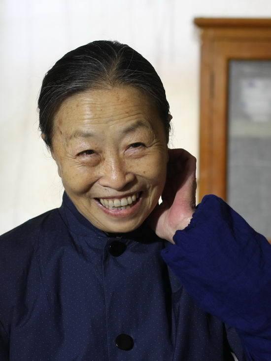 结语张少华老师已离世两年之久,可老伴张惠宝仍居住在二人住了几十年