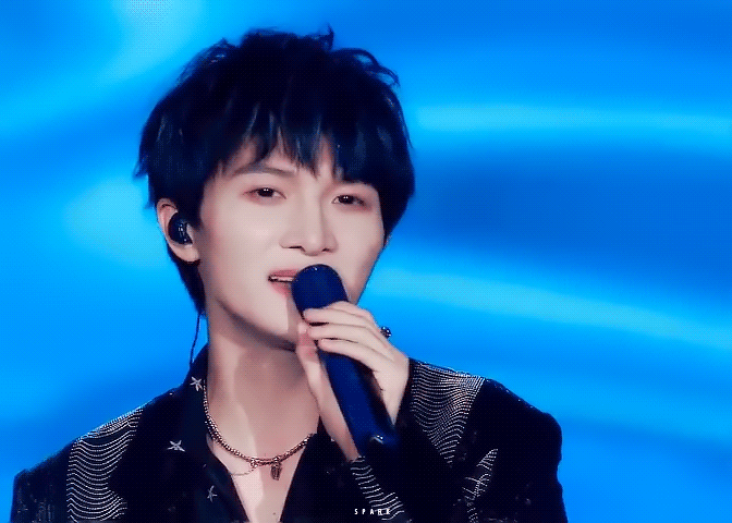 cp遍布娱乐圈却从未被骂，坐拥3000男神，贾玲是怎么做到的？