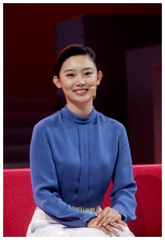 李七月个人资料(董卿接班人央视主持李七月)