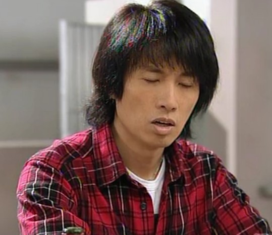 "港圈笑匠"黄子华:颁奖典礼被朱茵怒打耳光,巅峰期比肩周星驰