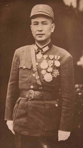 台湾往事：那些誓死追随老蒋的国民党大佬，最后都落个什么结局？