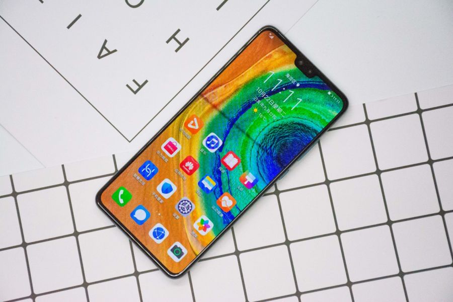 第二款:华为mate 30