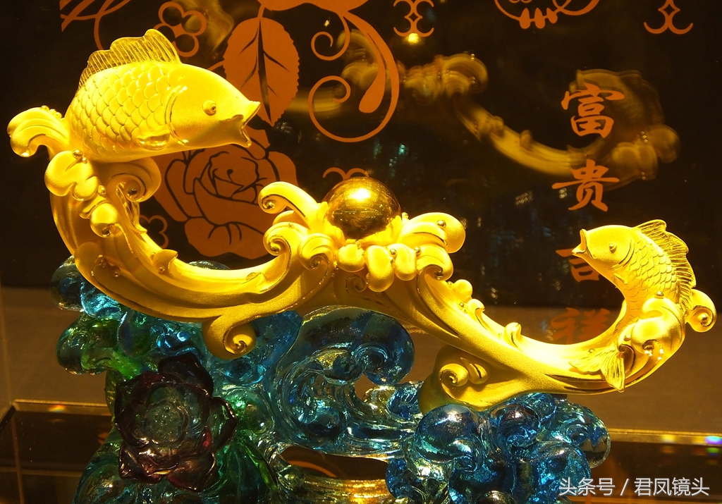 国际金价今年升幅接近8% 宜昌市民选购黄金产品