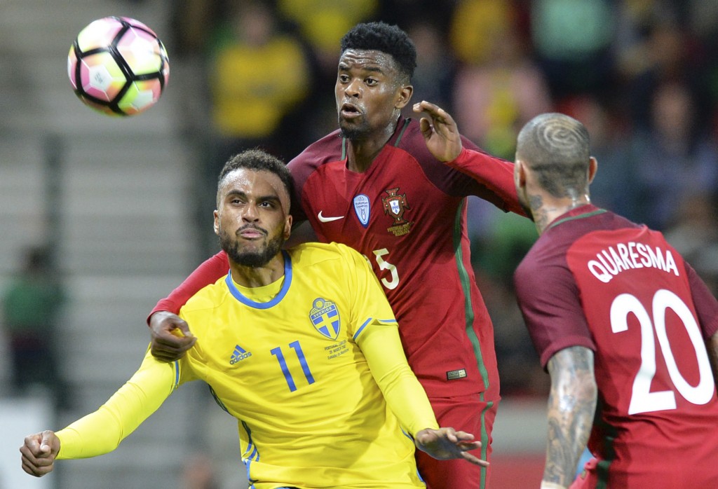足球——友谊赛：葡萄牙不敌瑞典
