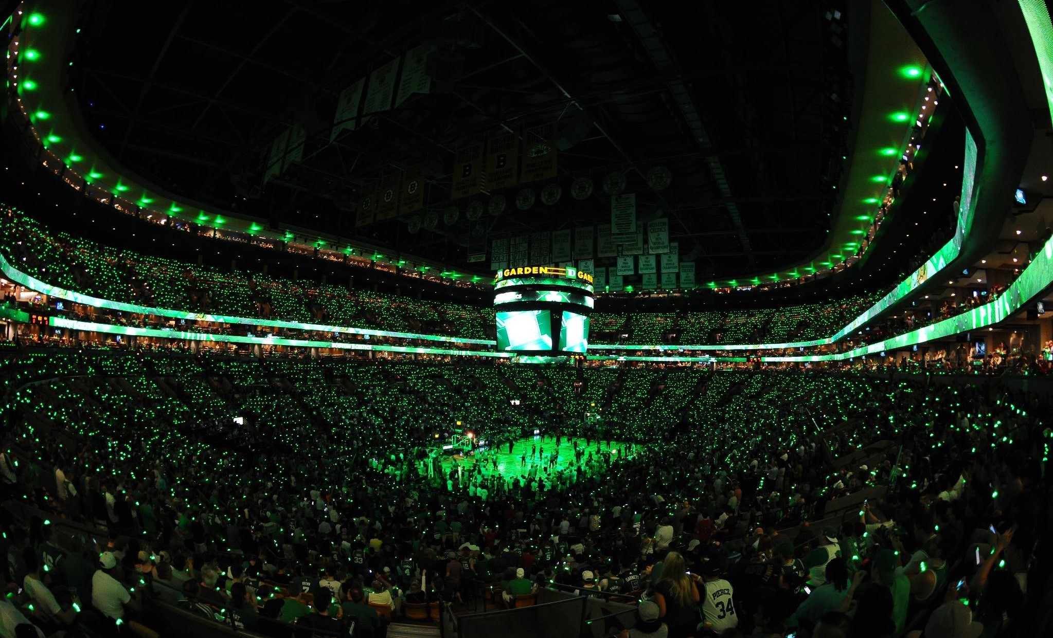 凯尔特人季后赛主场唯美图集，NBA最好的球馆之一