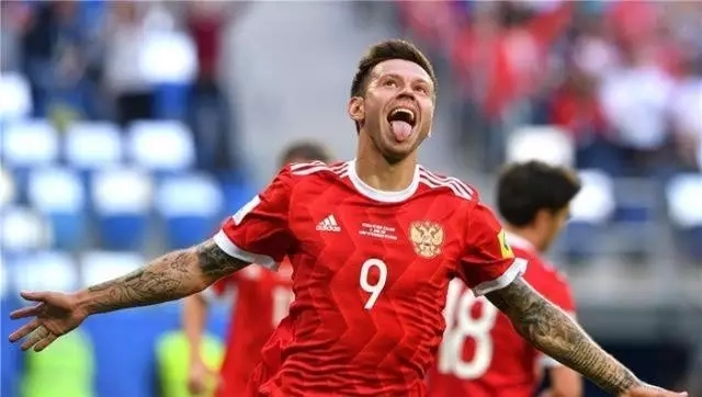 联合会杯生死战前瞻：俄罗斯高举高打硬撼葡萄牙