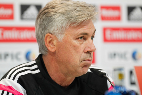 马奎尼奥斯(安帅欲签巴黎后卫补强拜仁后防) - 看球tv