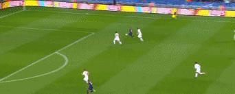 欧冠-内马尔传射卡瓦尼破门 巴黎3-0完胜拜仁