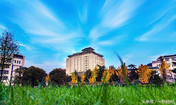 大学,是《何以笙箫默》《我的播音系女友》《我为相亲狂》的取景地
