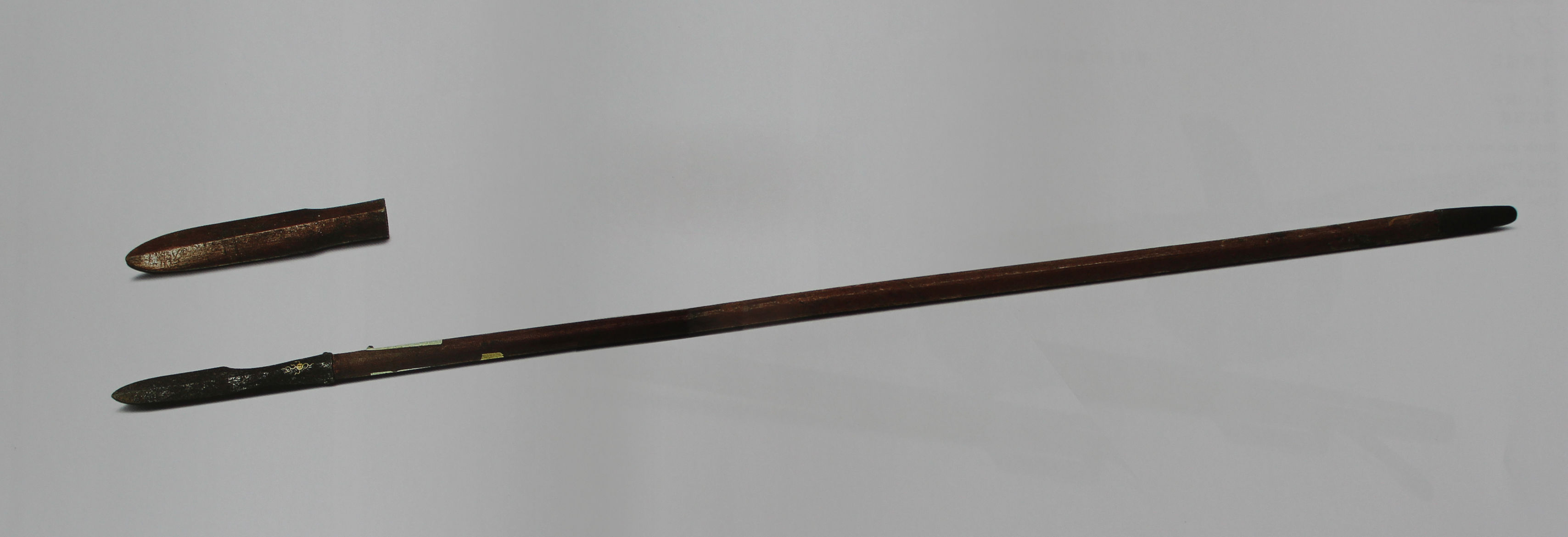 清代手枪,装骨镦,故宫博物院藏本文首发于头条号冷兵器研究所