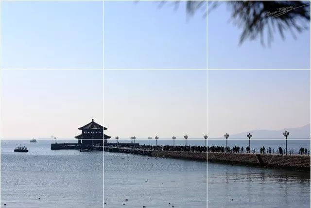 九宫格构图法(九宫格构图法的依据是)