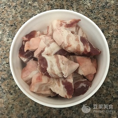 猪肉炖粉条的做法