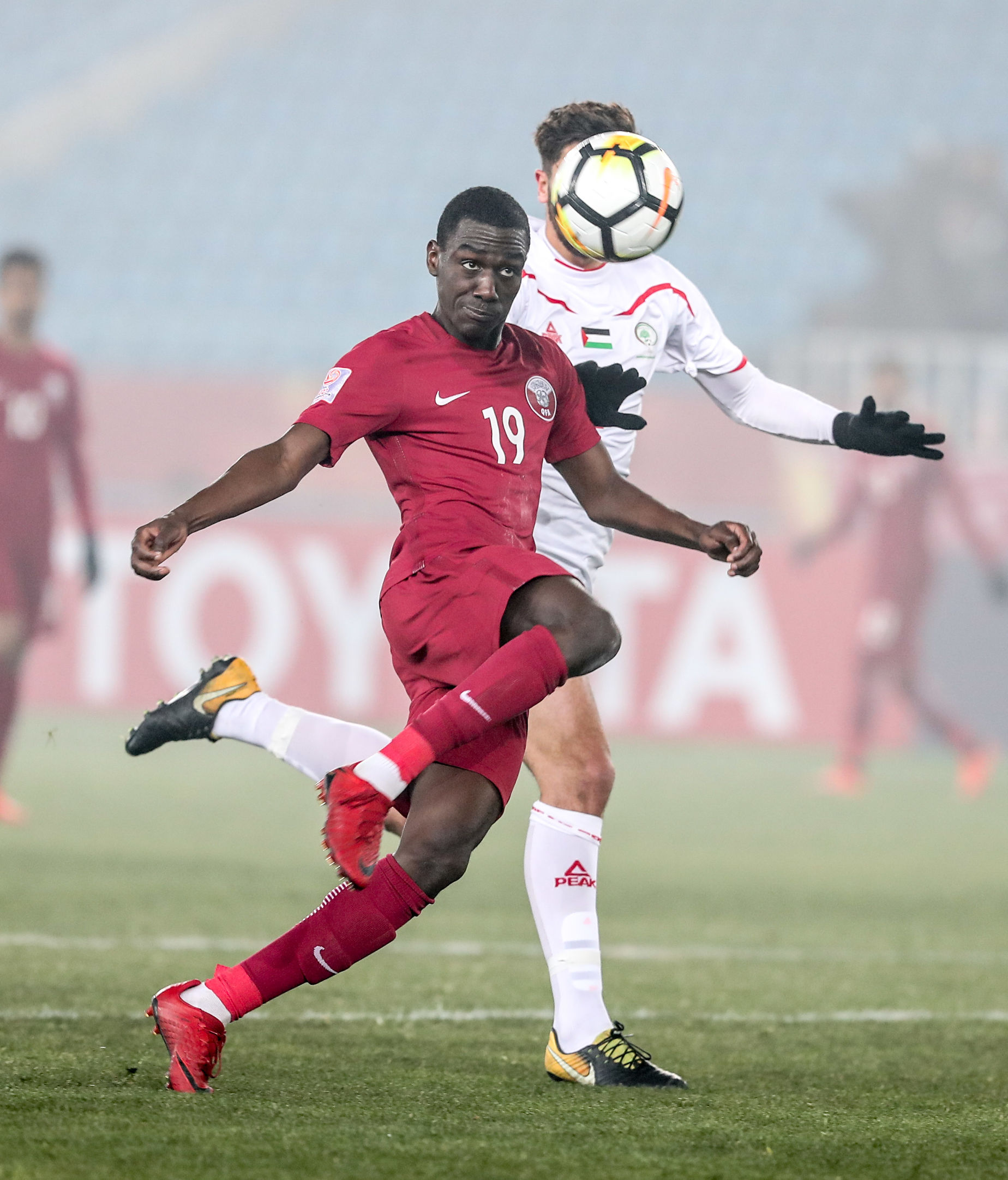 （体育）（1）足球——U23锦标赛：卡塔尔队胜巴勒斯坦队