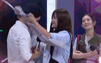 cp遍布娱乐圈却从未被骂，坐拥3000男神，贾玲是怎么做到的？