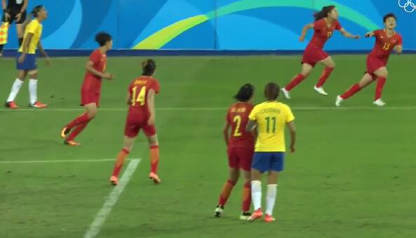 奥运小组赛首轮：玛塔献助攻，中国女足0-3负巴西女足