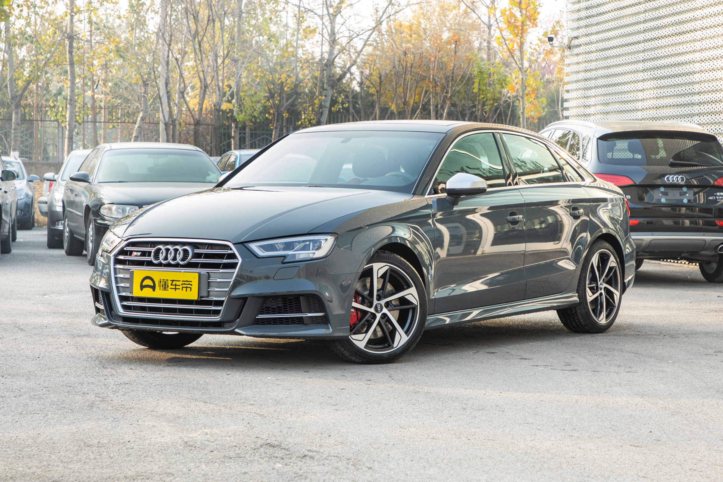 新车｜增加红色拉花点缀，AMG A 35 L 4MATIC炽夜特别版实拍解析