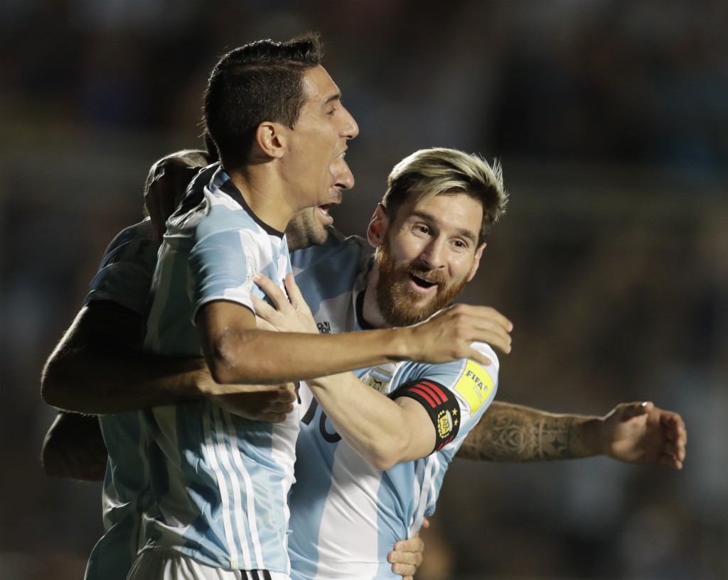 足球——世预赛：阿根廷胜哥伦比亚