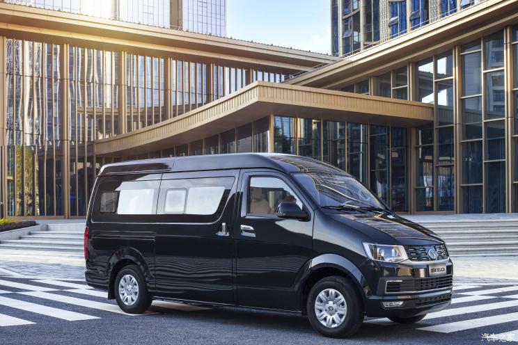 提供丰富的选装配置，售价24.18万起，详细解读 SEM DELICA轻型客车