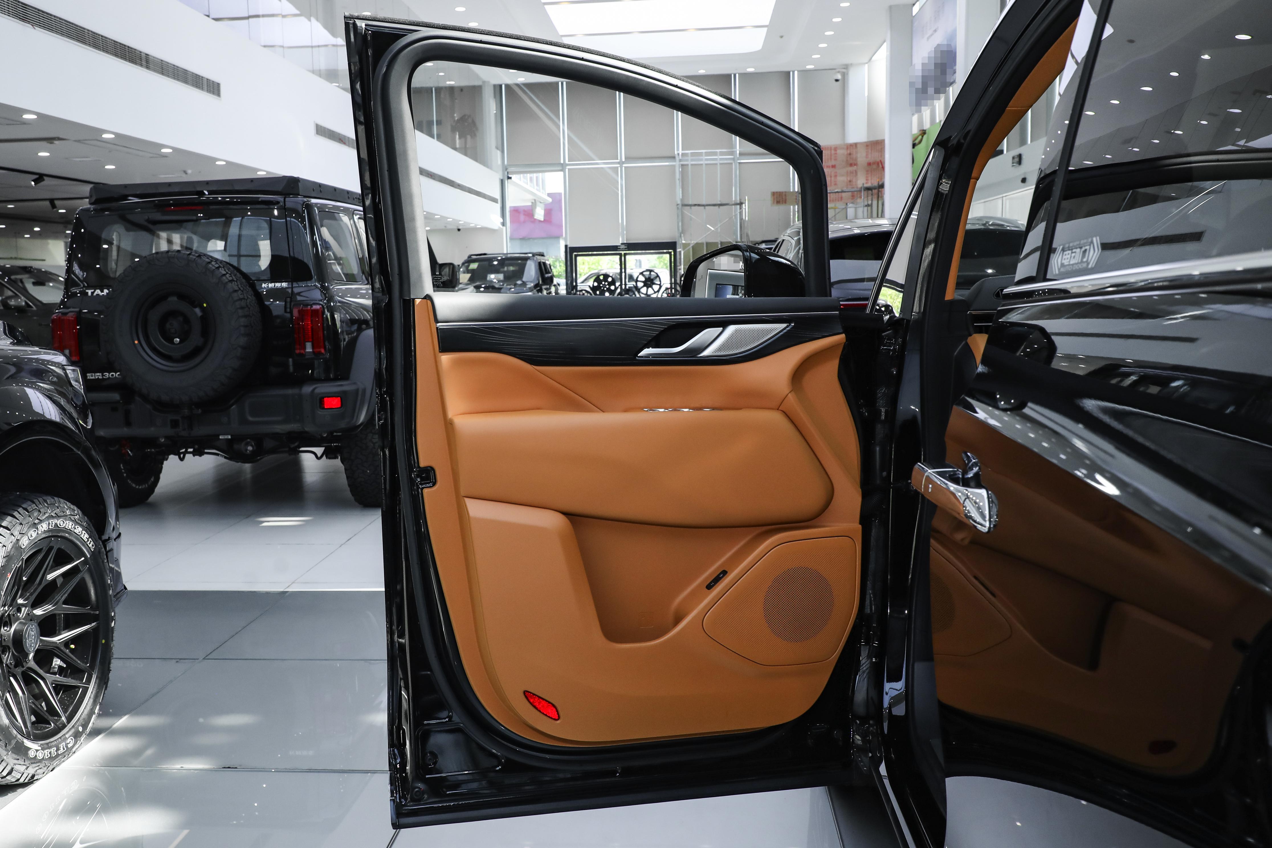魏牌全新高山预售开启：MPV 界的新宠儿
