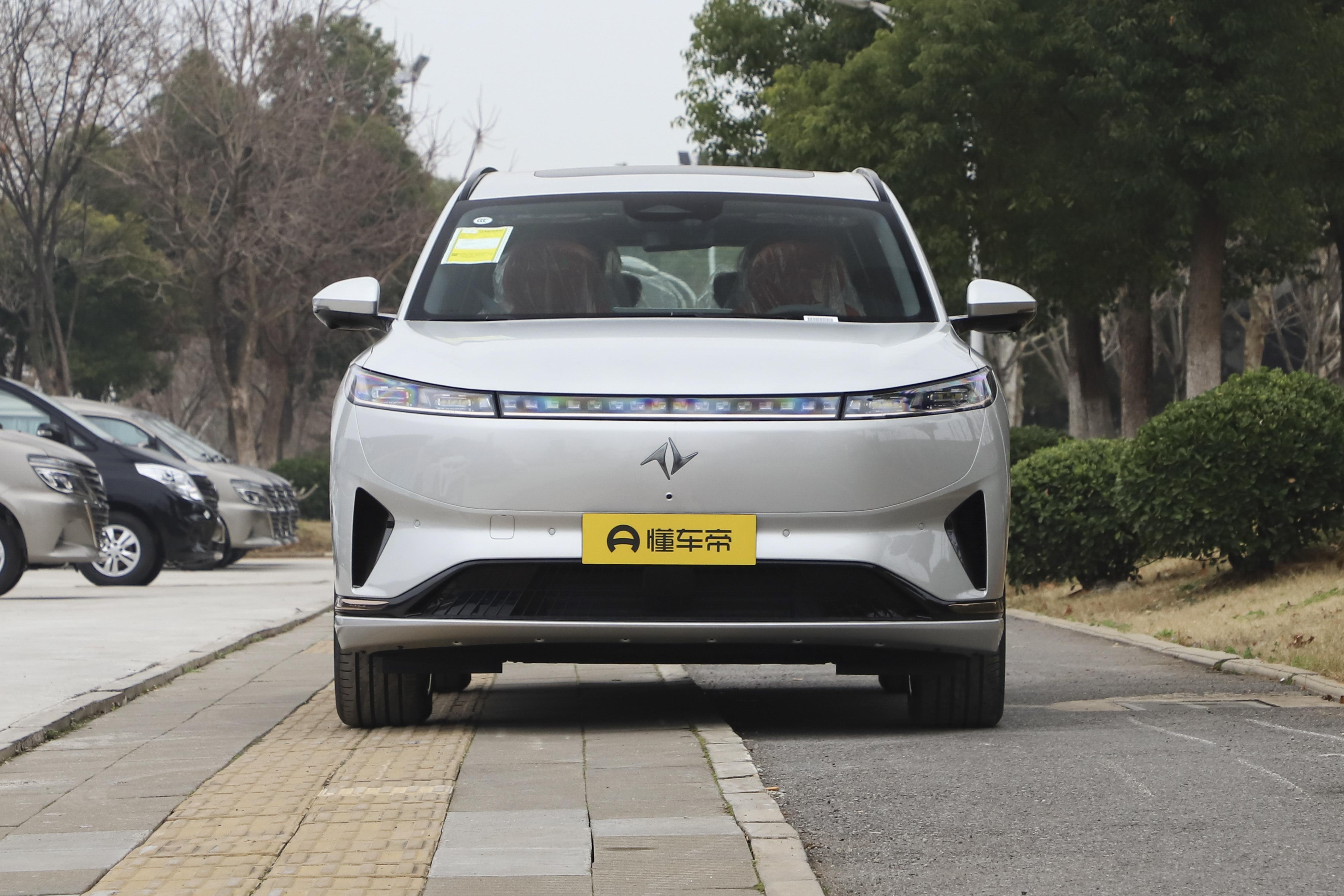东风奕派eπ008 如奕版：大六座纯电SUV，全家出行新选择
