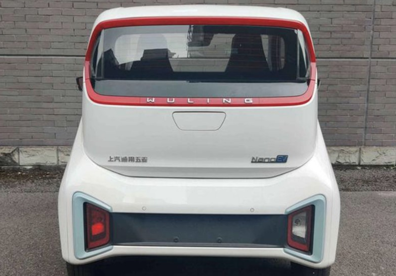 五菱首款两座车！ 宏光NANOEV发布 预计售价2万起