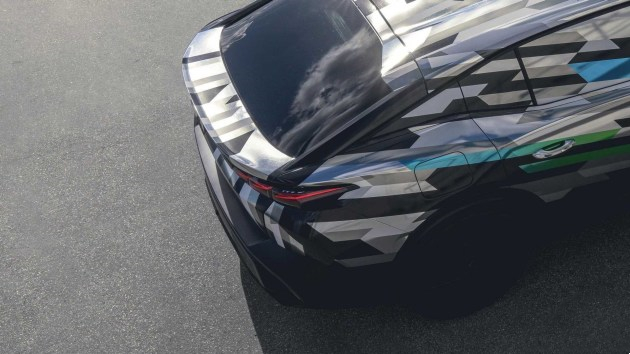 标致408X官方谍照曝光 搭载插电混动