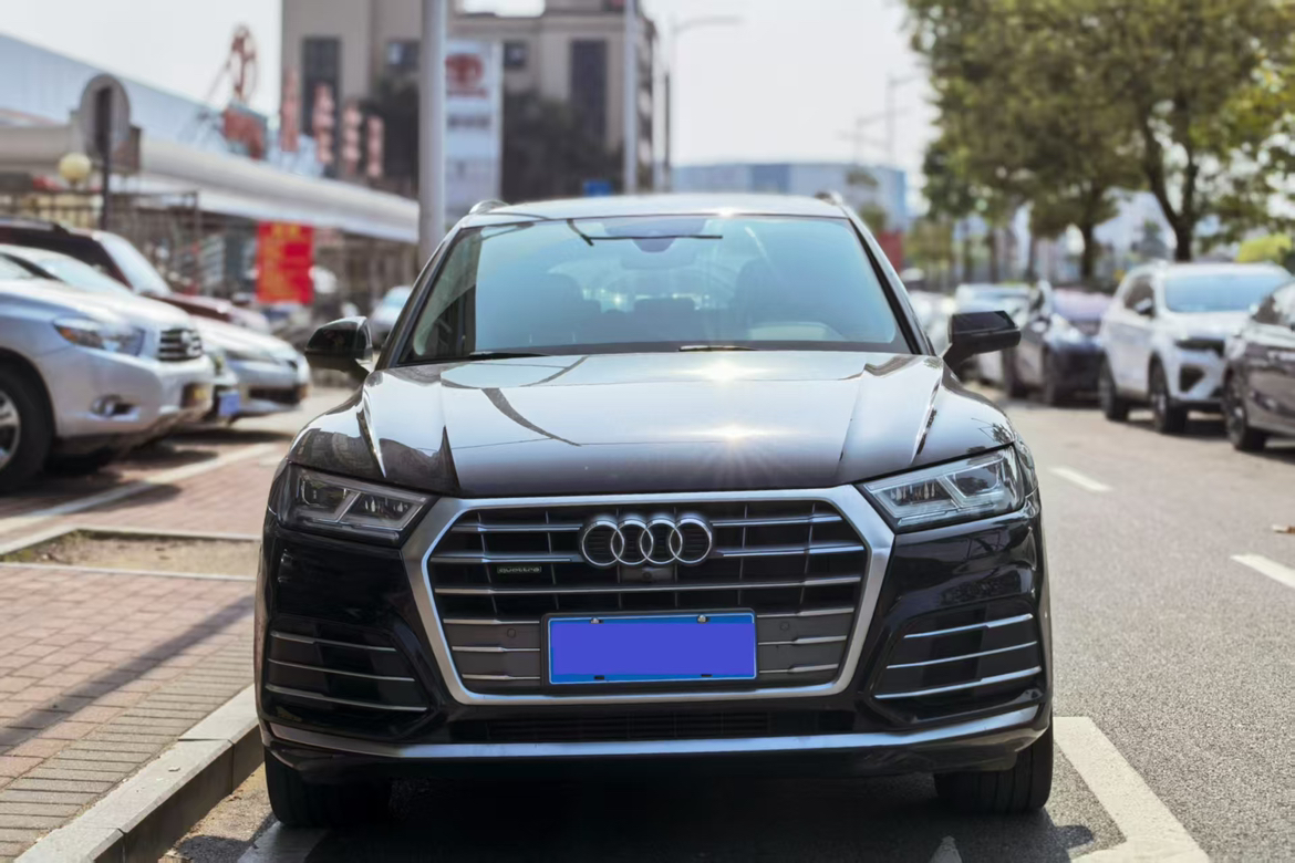 奥迪Q5L：2020年一手车，18万出头体验豪华SUV！