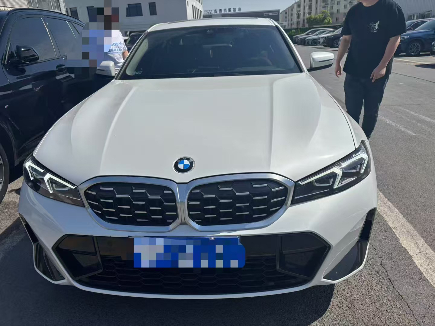 宝马3系：2023款准新车，4千公里，运动套装，驾驭激情！