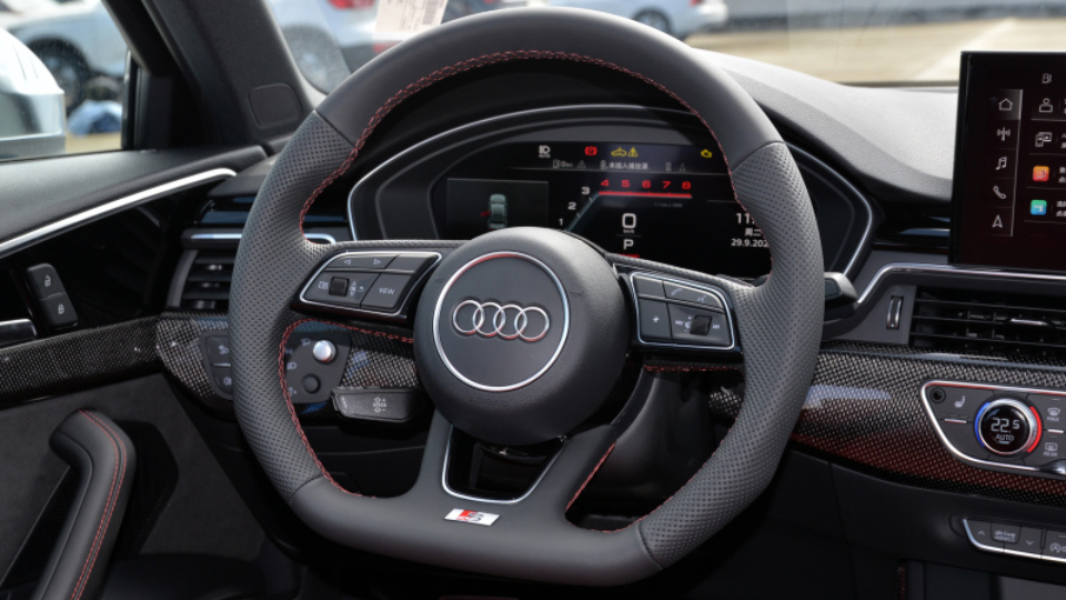 斯巴魯STi終結可惜？給你50萬，你也選奧迪S4