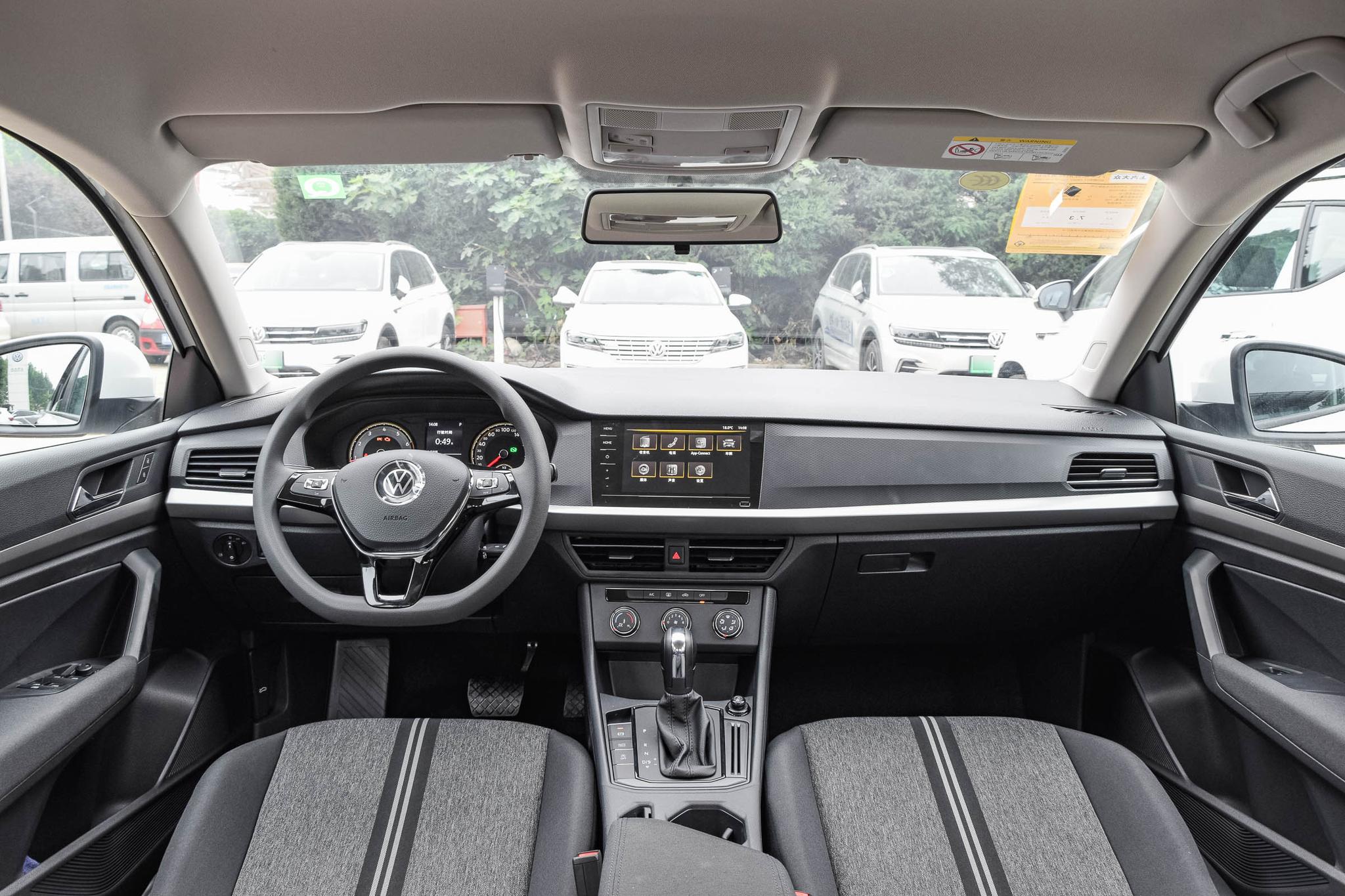 5l自吸 6at,经典家用车,实拍大众朗逸