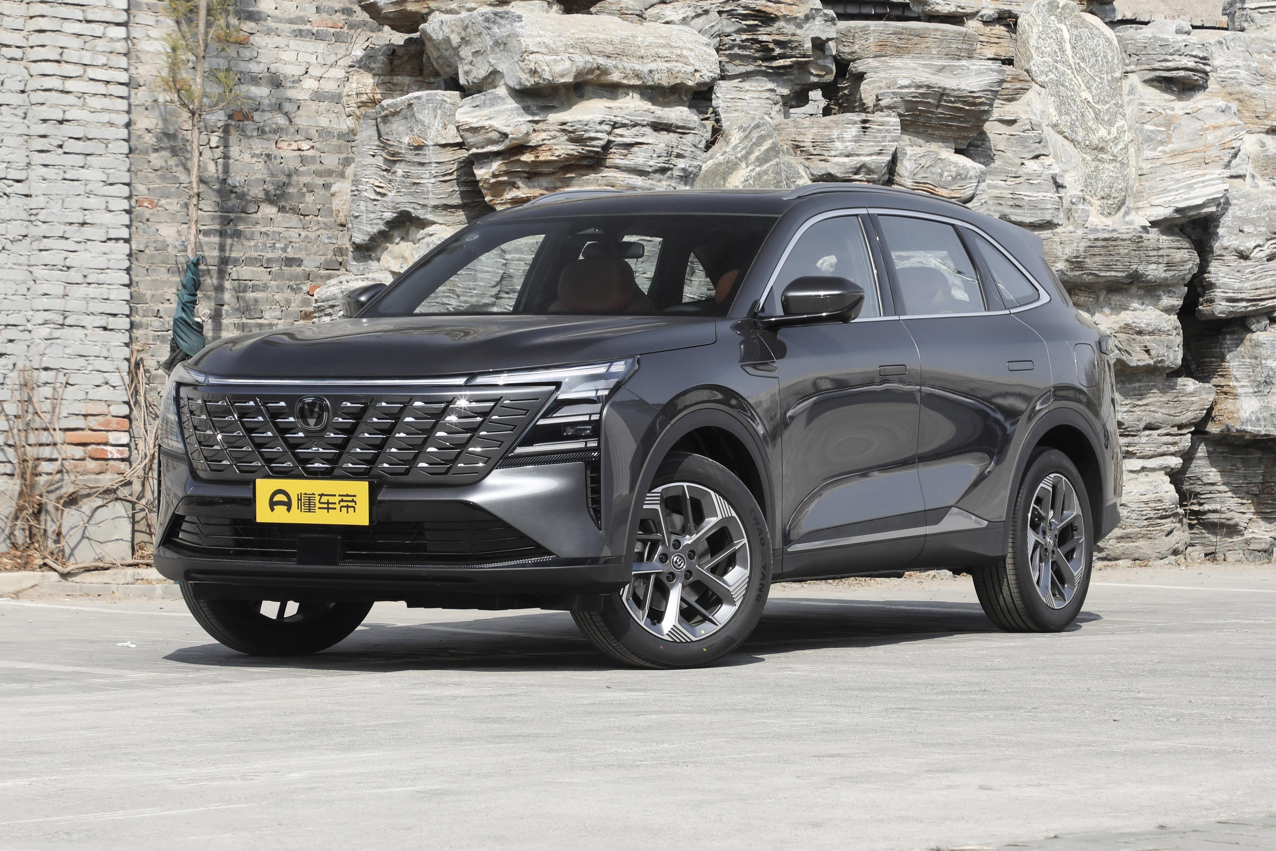 月销超2万，10万级SUV"卷王"来了，2.0T+爱信8AT，配女王副驾