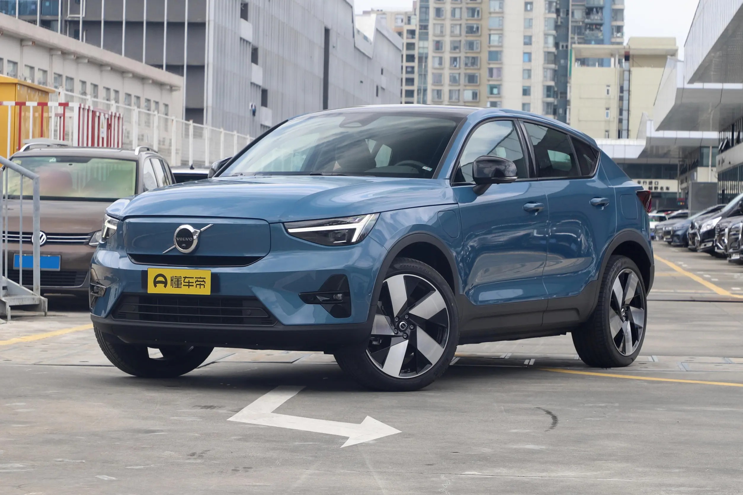 沃尔沃c40,紧凑型suv,预售26.70万起,7月初上市