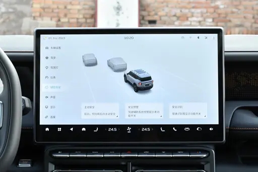 10万级硬派SUV！9.99万起售，2.0T+8AT，油耗5L，带大梁，带四驱