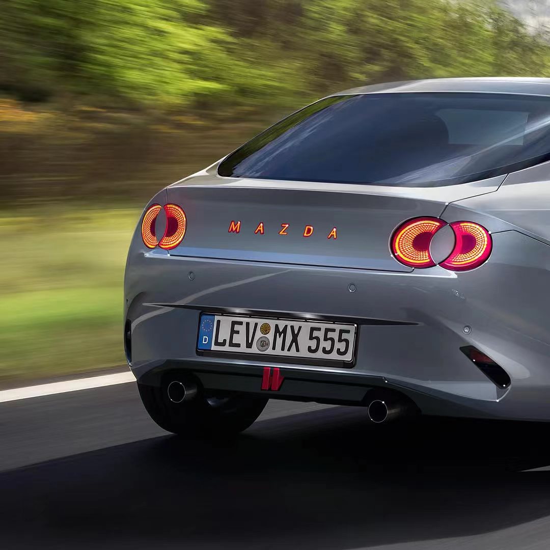 马自达MX-5纯电版渲染图曝光 硬顶版/敞篷版可选 续航600km