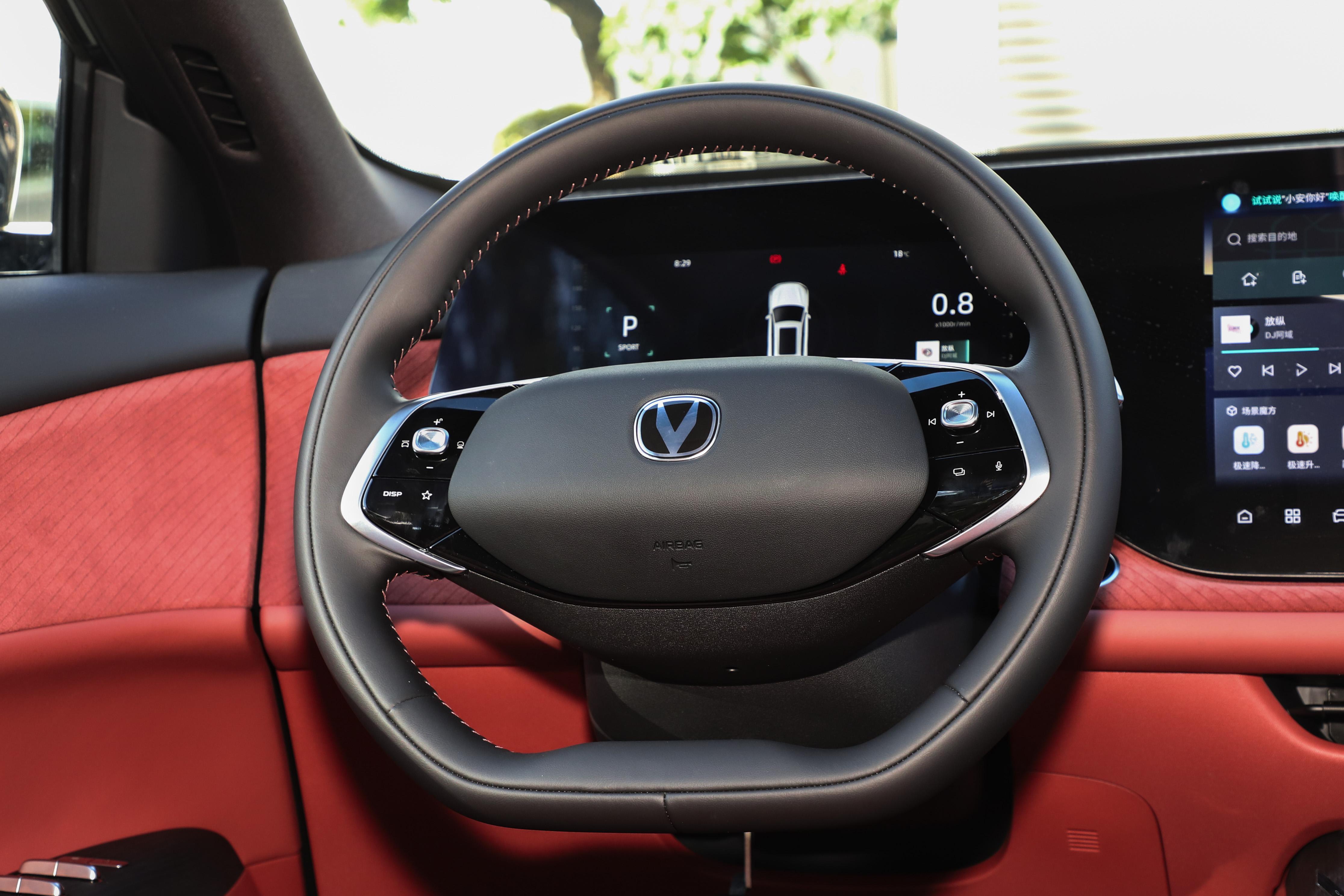 月销超2万，10万级SUV"卷王"来了，2.0T+爱信8AT，配女王副驾