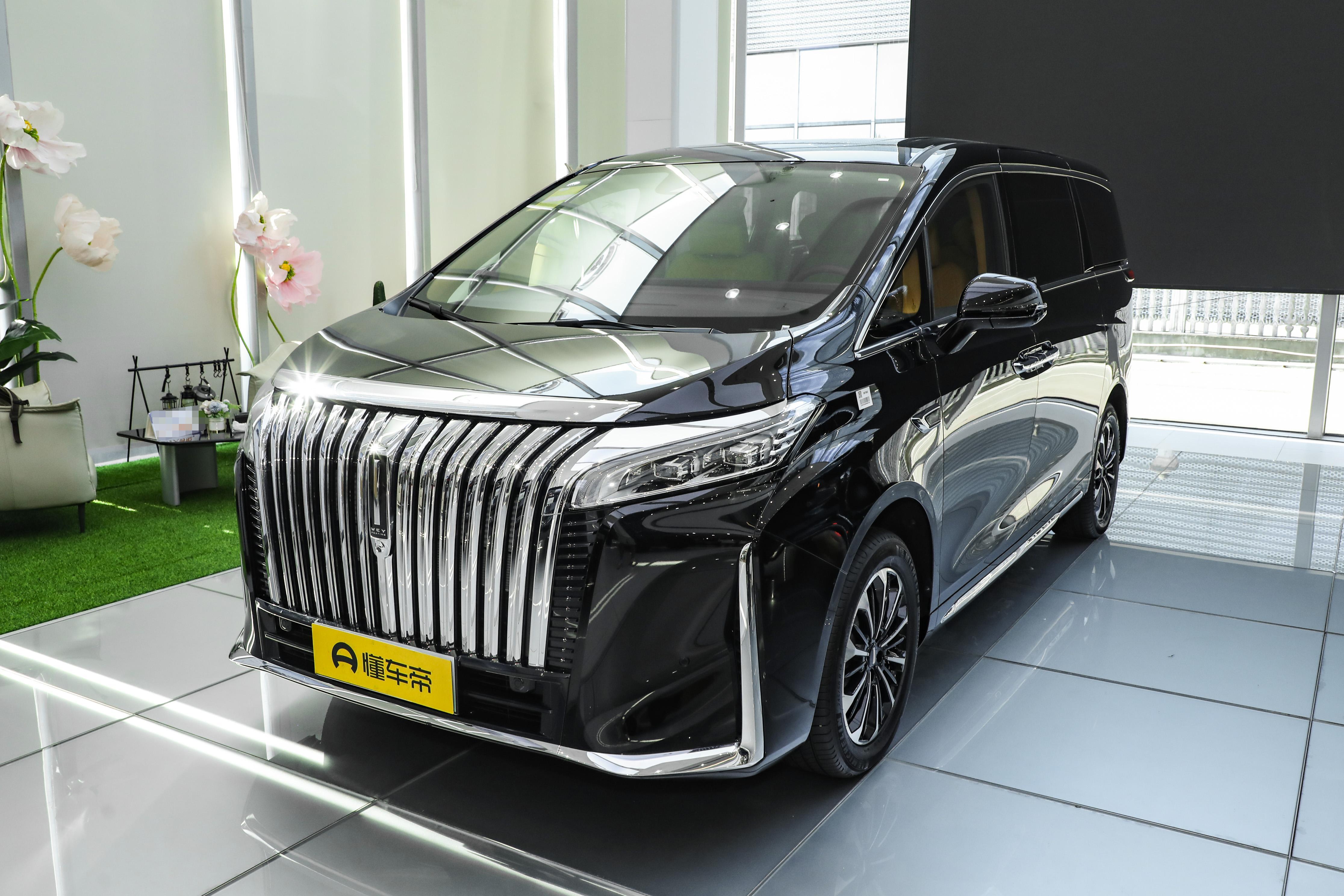 魏牌全新高山预售开启：MPV 界的新宠儿