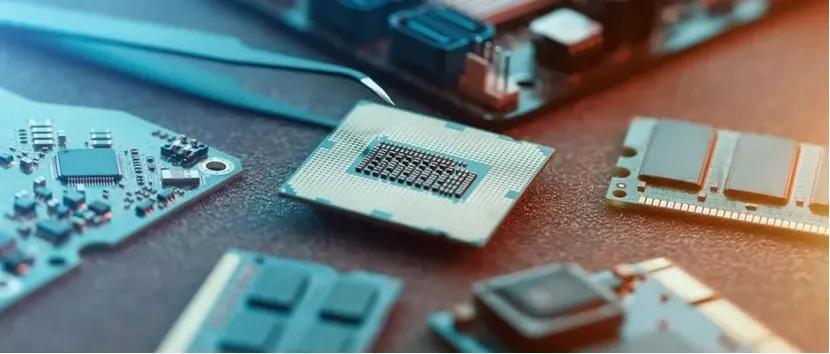 全新丰田普拉多效果图曝光；广汽传祺GS8推迟上市