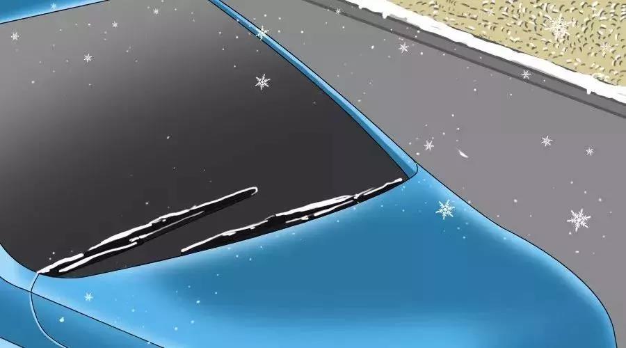 车窗结冰能否用热水除冰？注意事项全解析