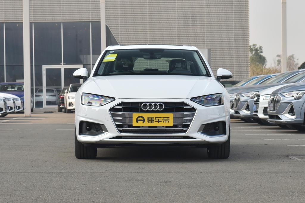 年轻人的豪华B级车 外观帅气标配2.0T解读奥迪A4L豪华型