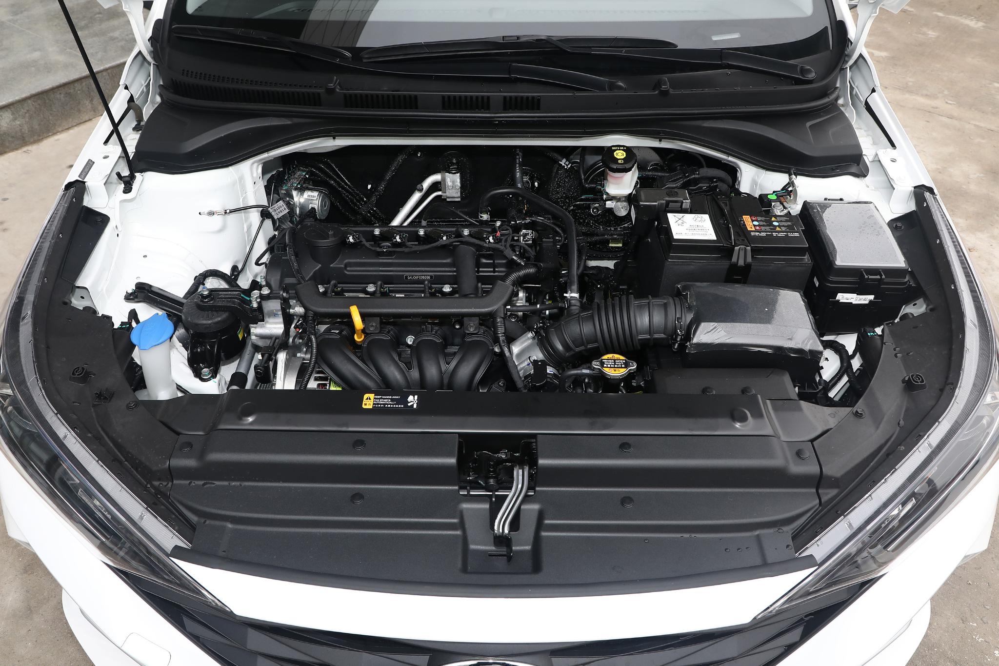 被低估的合资小型车，现代悦纳有什么优缺点？比桑塔纳如何？