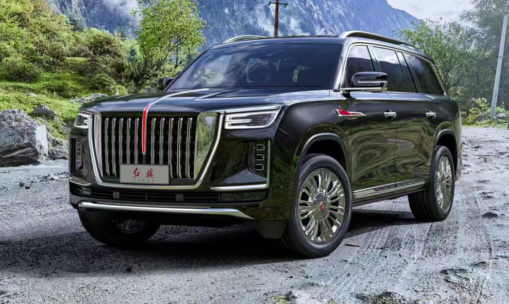 劳斯莱斯将在北京车展亮相首款SUV，预计售价超800万。宝马将推出iX1和i5。迈巴赫GLS将登场。宾利添越插混改款上市。