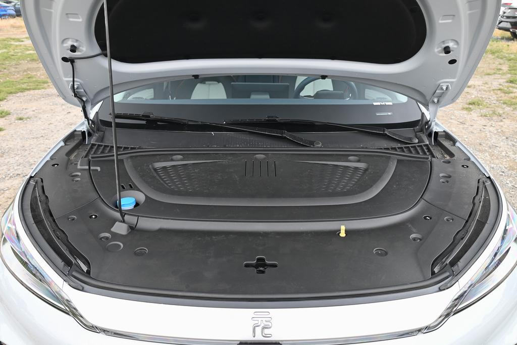 元PLUS，510纯电续航，快充半小时