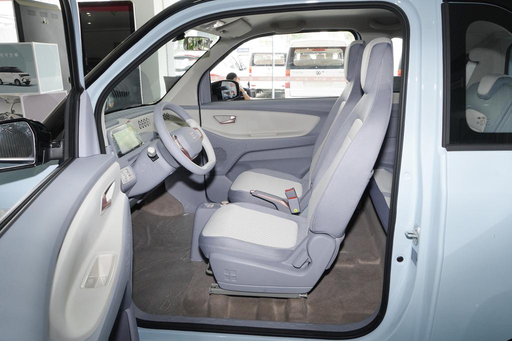 “她时代”的心头好东风风光MINI EV新能源打动芳心无数