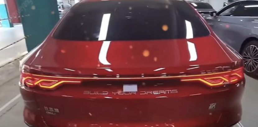 路虎卫士3排7座版本谍照曝光；3.15中消协点名汽车维修