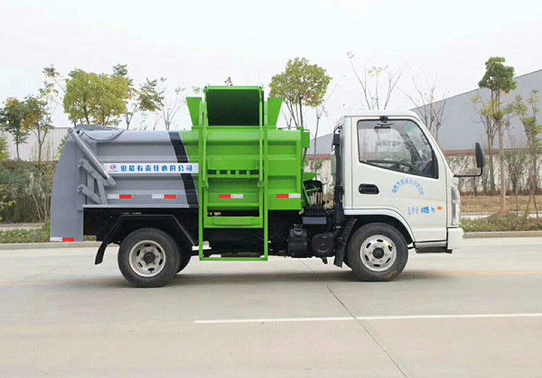 凯马餐厨垃圾车生产厂家报价