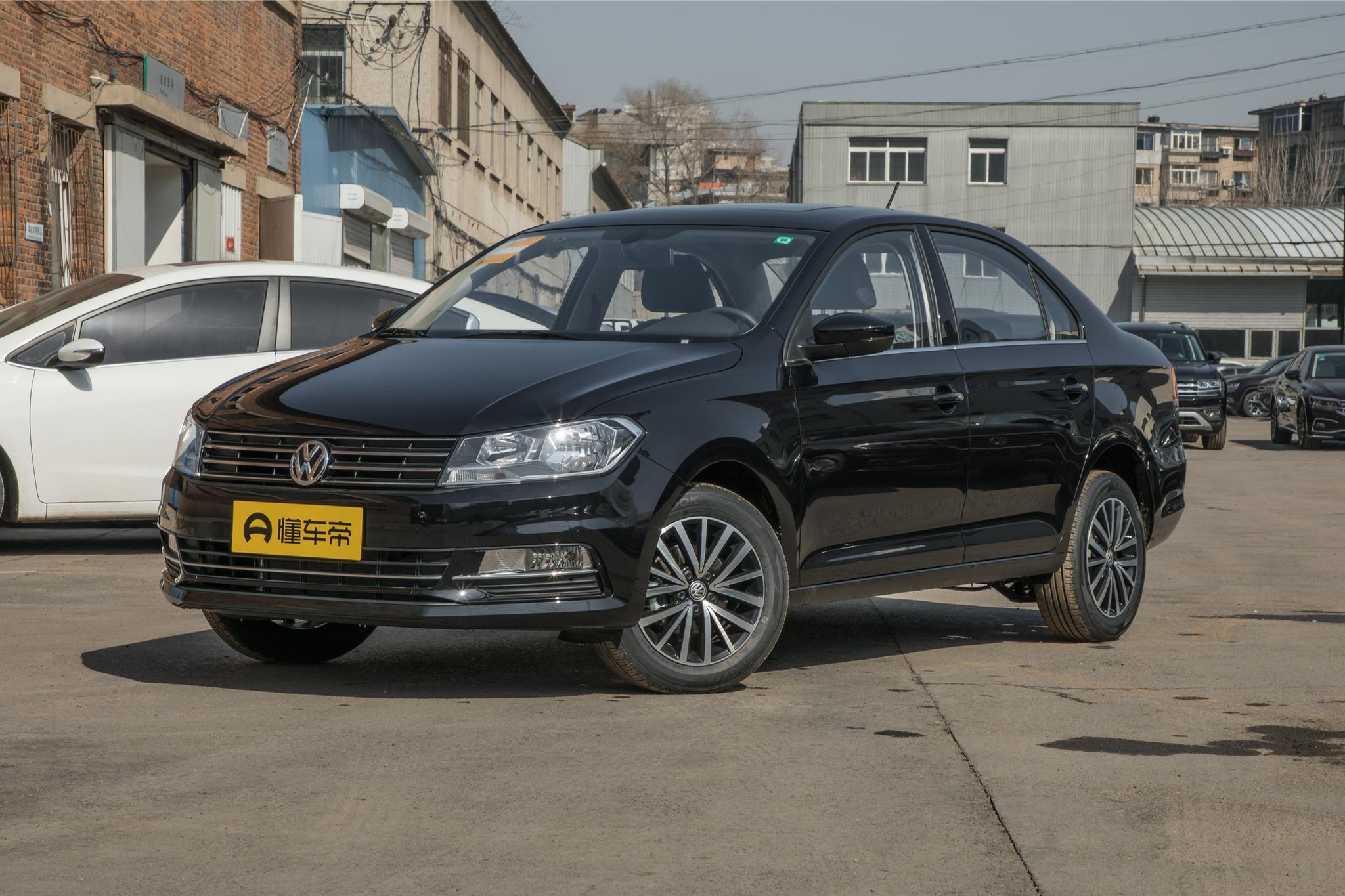 大众桑塔纳2022款图片及报价(大众桑塔纳2022款图片及报价有几个颜色)