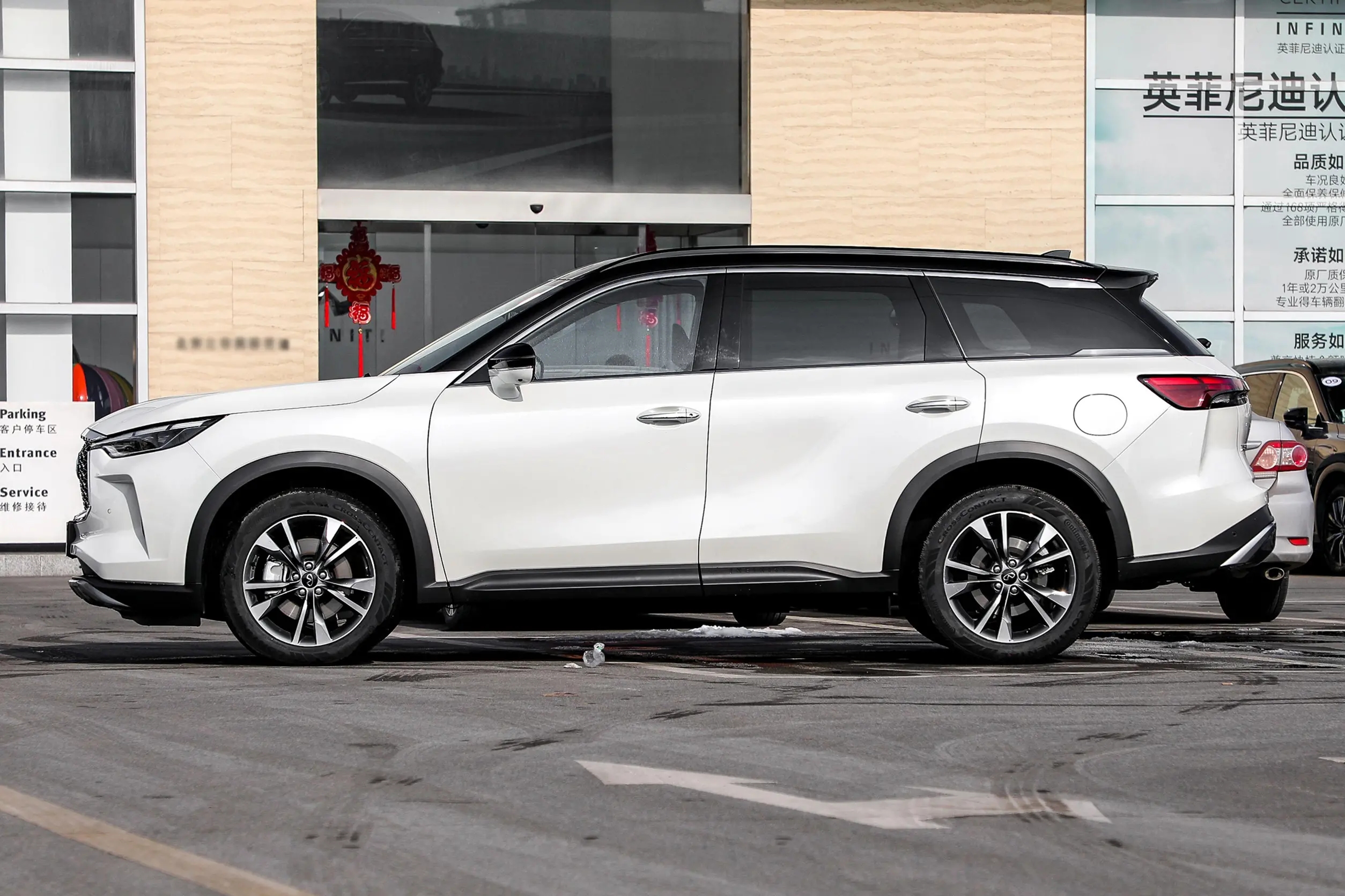 英菲尼迪QX60上市，2.0T Vc-Turbo+9AT，39.98万起有竞争力吗？